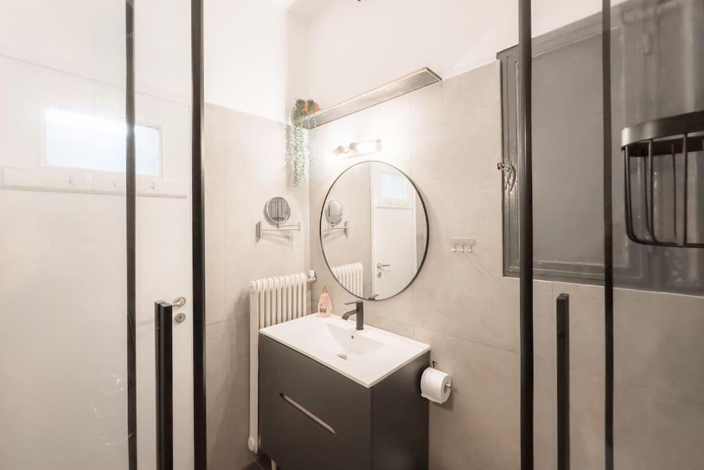 Spacious Urban Apt In The Heart Of Atenas Exterior foto