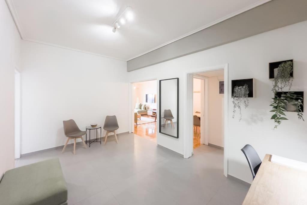 Spacious Urban Apt In The Heart Of Atenas Exterior foto